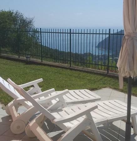 Appartamento terrazza vista mare mozzafiato Moneglia Esterno foto