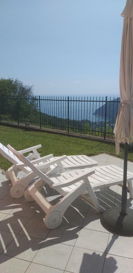 Appartamento terrazza vista mare mozzafiato Moneglia Esterno foto